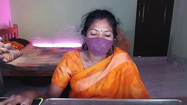 Snapshot of Novapol chatting on May 2026 05:23:02 AM Novapol online show from May 2026 05:23:02 AM