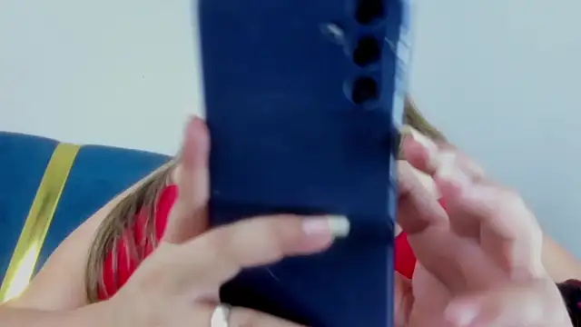 valeyperver online show from December 2024 04:50:01 PM