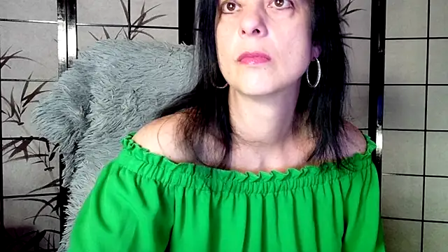  Sweetlonglips  online show from November 2025 04:47:02 AM