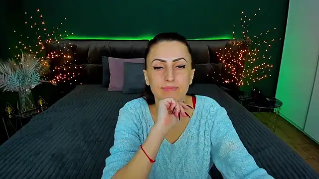 Snapshot of Rebecca_Diamond chatting on February 2025 09:40:02 AM Rebecca Diamond online show from February 2025 09:40:02 AM