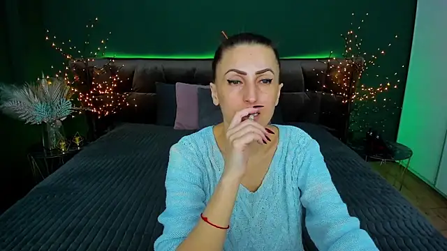 Snapshot of Rebecca_Diamond chatting on February 2025 06:44:02 AM Rebecca Diamond online show from February 2025 06:44:02 AM