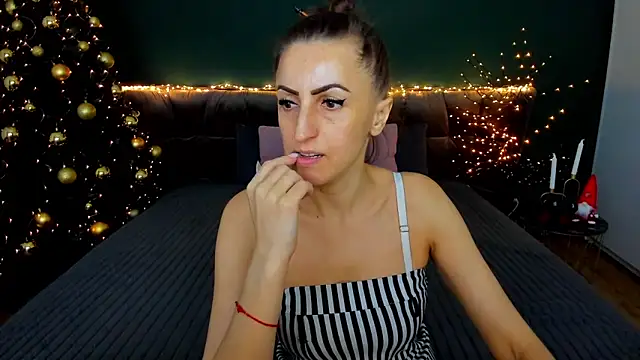 Rebecca Diamond online show from December 2025 06:31:01 AM