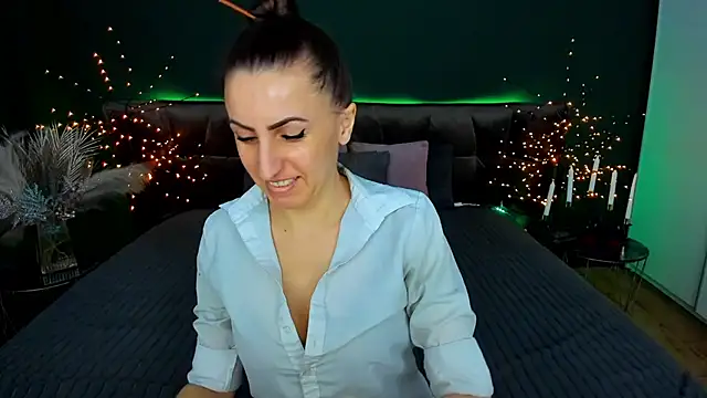 Rebecca Diamond online show from February 2026 06:45:02 AM