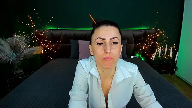 Rebecca Diamond online show from March 2026 07:26:02 AM