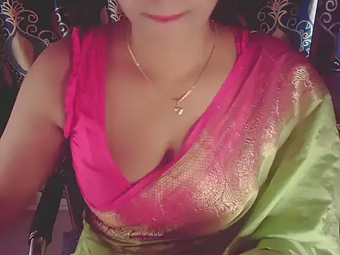 Snapshot of banglarani880 chatting on January 2025 06:02:02 AM banglarani880 online show from January 2025 06:02:02 AM