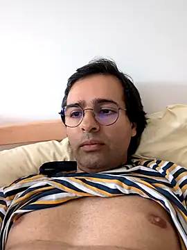 Snapshot of Azad64 chatting on June 2026 08:31:02 AM Azad64 online show from June 2026 08:31:02 AM