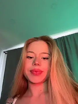 curchez  online show from January 2025 07:51:01 PM