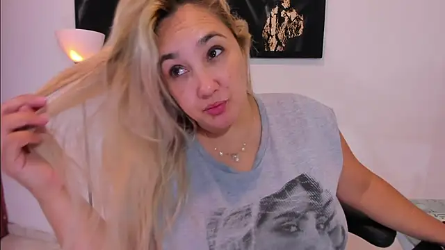 Eva MilfF online show from January 2025 01:08:02 PM