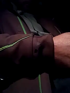 Snapshot of Rolandxxxr chatting on December 2024 04:29:02 PM Rolandxxxr online show from December 2024 04:29:02 PM