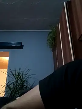 Snapshot of Rolandxxxr chatting on January 2025 02:19:02 PM Rolandxxxr online show from January 2025 02:19:02 PM