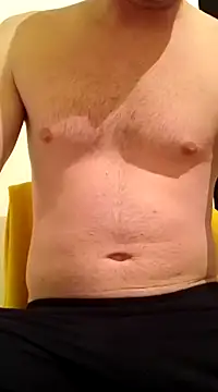 Snapshot of Rolandxxxr chatting on February 2025 09:48:01 PM Rolandxxxr online show from February 2025 09:48:01 PM