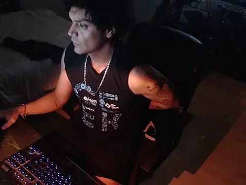 Snapshot of GruesoMexico chatting on April 2026 01:52:02 AM GruesoMexico online show from April 2026 01:52:02 AM