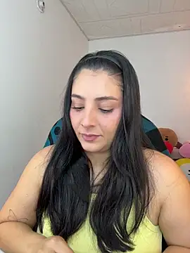 Snapshot of YummyAnna_ chatting on January 2026 07:30:01 PM YummyAnna online show from January 2026 07:30:01 PM