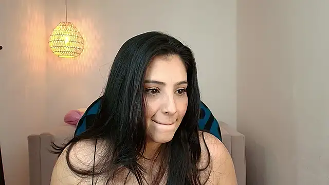 Snapshot of YummyAnna_ chatting on February 2026 07:53:01 PM YummyAnna online show from February 2026 07:53:01 PM