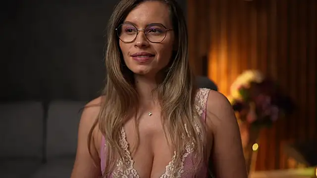 BrandyWhite online show from December 2024 10:01:02 AM