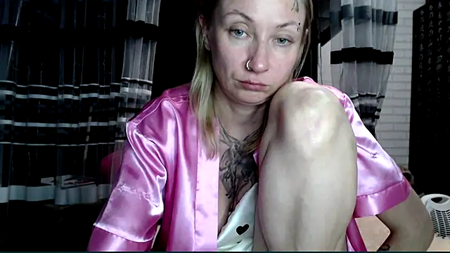 cold lollipop online show from May 2026 07:22:01 PM