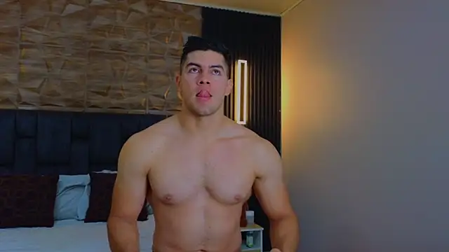 FelipeAndMarcello3 online show from February 2025 07:19:02 PM