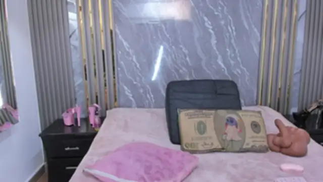 Snapshot of Nyakimgold chatting on September 2025 12:31:02 PM Nyakimgold online show from September 2025 12:31:02 PM