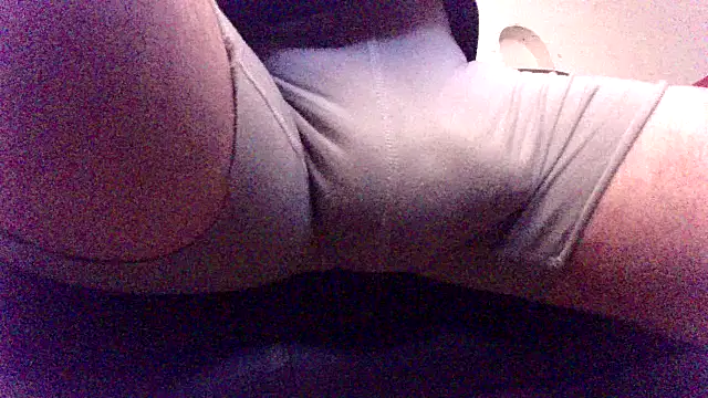 SDtinycok online show from January 2026 12:03:02 AM