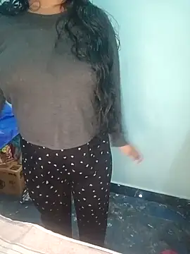 Sweet-Berry online show from February 2026 06:48:02 AM