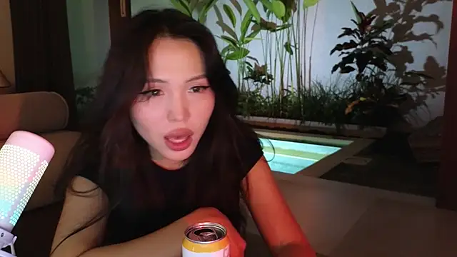 TammiLou online show from March 2025 01:57:02 PM