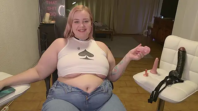 Snapshot of MargotGrey chatting on December 2025 07:53:02 PM MargotGrey online show from December 2025 07:53:02 PM