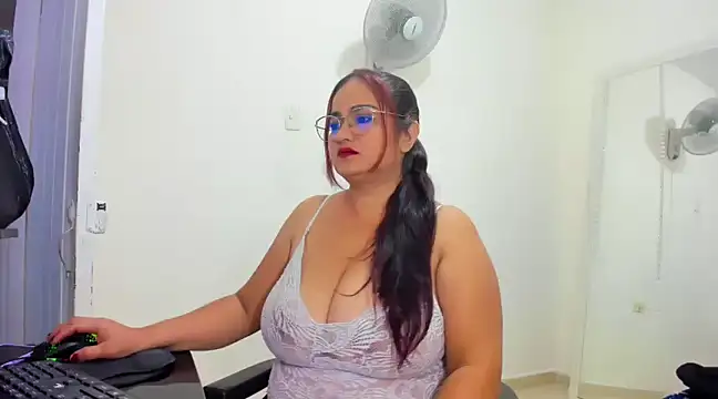 HUGEBOOBS MILF online show from February 2025 02:04:02 AM