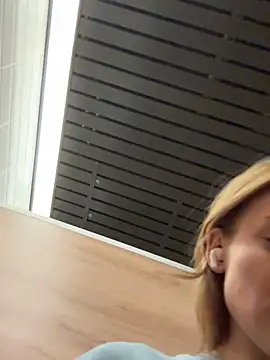 Snapshot of -AngelAri- chatting on January 2025 12:23:01 PM -AngelAri- online show from January 2025 12:23:01 PM