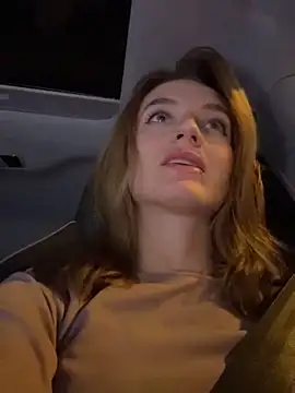 Snapshot of -AngelAri- chatting on January 2025 09:08:02 PM -AngelAri- online show from January 2025 09:08:02 PM