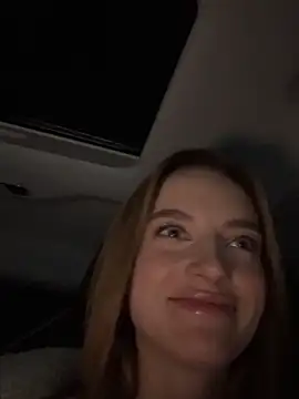 Snapshot of -AngelAri- chatting on February 2025 08:53:01 PM -AngelAri- online show from February 2025 08:53:01 PM