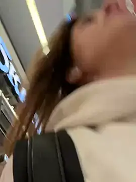 Snapshot of -AngelAri- chatting on February 2025 12:21:01 PM -AngelAri- online show from February 2025 12:21:01 PM