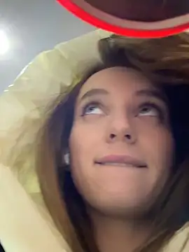 Snapshot of -AngelAri- chatting on February 2025 06:32:02 PM -AngelAri- online show from February 2025 06:32:02 PM