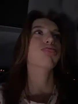 Snapshot of -AngelAri- chatting on March 2025 09:15:01 PM -AngelAri- online show from March 2025 09:15:01 PM