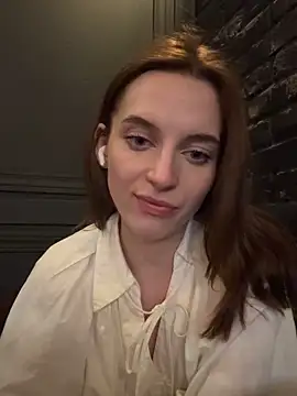 Snapshot of -AngelAri- chatting on March 2025 09:15:01 PM -AngelAri- online show from March 2025 09:15:01 PM