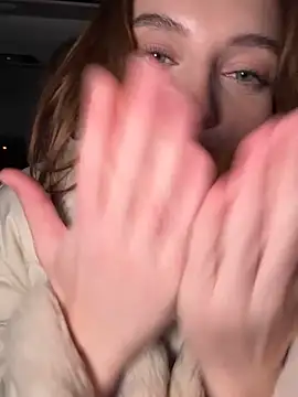 Snapshot of -AngelAri- chatting on March 2025 09:05:01 AM -AngelAri- online show from March 2025 09:05:01 AM