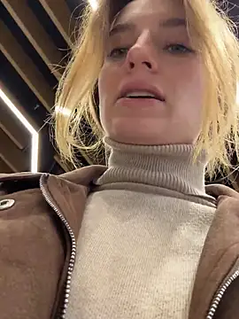 Snapshot of -AngelAri- chatting on September 2025 07:08:01 PM -AngelAri- online show from September 2025 07:08:01 PM