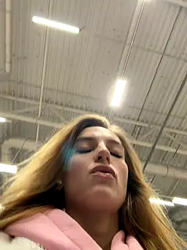 Snapshot of -AngelAri- chatting on November 2025 06:09:02 PM -AngelAri- online show from November 2025 06:09:02 PM