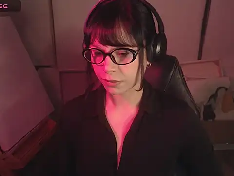 Snapshot of alien__show chatting on March 2026 03:44:01 AM alien show online show from March 2026 03:44:01 AM