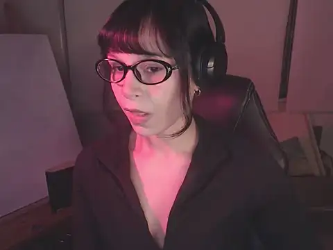 Snapshot of alien__show chatting on April 2026 09:09:01 AM alien show online show from April 2026 09:09:01 AM