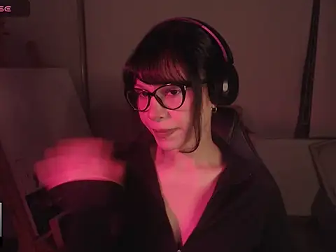 Snapshot of alien__show chatting on April 2026 03:34:02 AM alien show online show from April 2026 03:34:02 AM