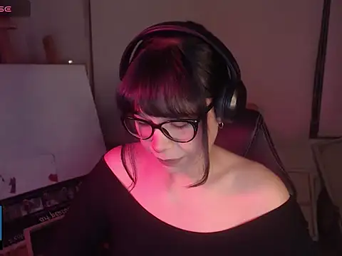 Snapshot of alien__show chatting on April 2026 10:00:01 AM alien show online show from April 2026 10:00:01 AM