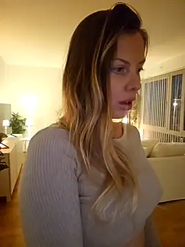 novaforyou1 online show from February 2025 04:41:02 PM