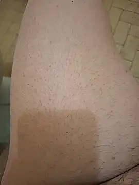 Snapshot of Frossi94 chatting on March 2026 10:56:01 AM Frossi94 online show from March 2026 10:56:01 AM