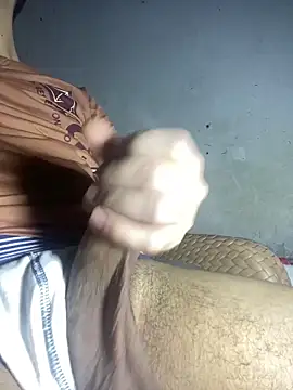 Snapshot of Egyptian-HugeDick chatting on May 2026 10:04:02 PM Egyptian-HugeDick online show from May 2026 10:04:02 PM