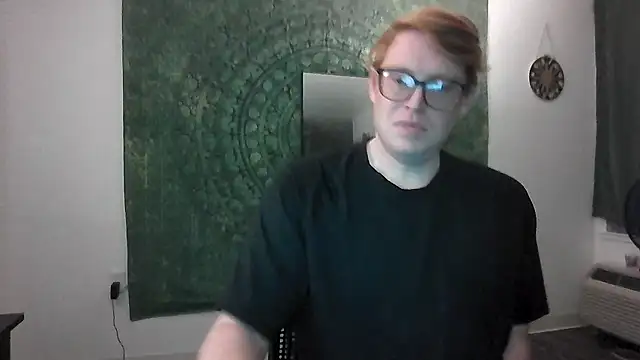 Snapshot of SilasRed chatting on January 2025 10:43:01 AM SilasRed online show from January 2025 10:43:01 AM