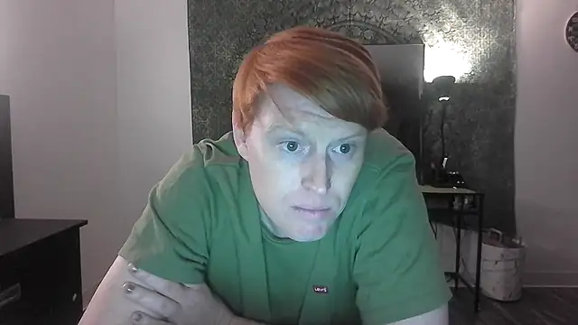 Snapshot of SilasRed chatting on January 2025 02:43:02 AM SilasRed online show from January 2025 02:43:02 AM