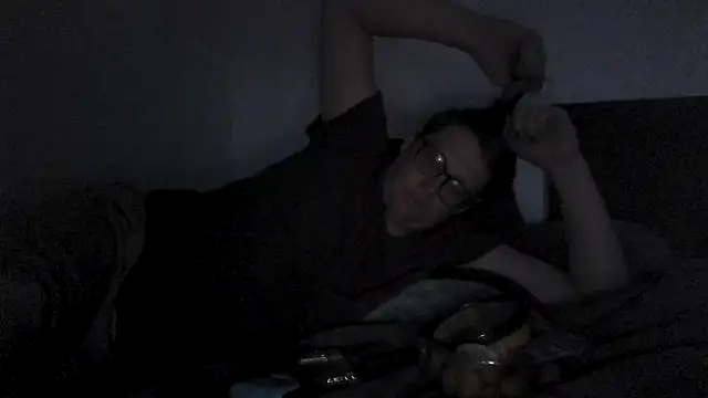 Snapshot of SilasRed chatting on January 2025 07:38:01 PM SilasRed online show from January 2025 07:38:01 PM