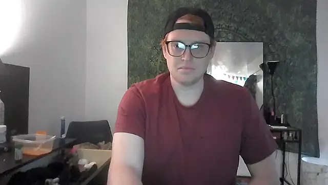 Snapshot of SilasRed chatting on January 2025 07:50:01 PM SilasRed online show from January 2025 07:50:01 PM