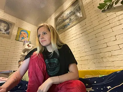 Angel girllovemy online show from February 2025 03:21:01 PM