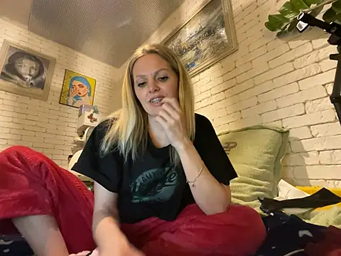 Angel girllovemy online show from February 2025 05:22:01 PM